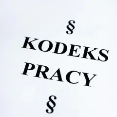 Kodeks Pracy. Dokument prawny, który chroni pracownika, zwłaszcza w okresie ochronnym przed emeryturą.