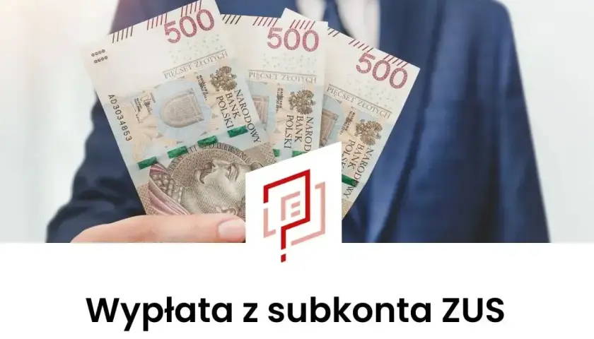 Dłoń w garniturze trzyma banknoty 500 zł. Temat: wypłata z subkonta ZUS po zmarłym.
