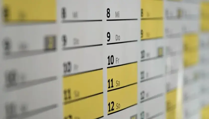 Czy plan urlopów jest wiążący dla pracownika? Poznaj swoje prawa